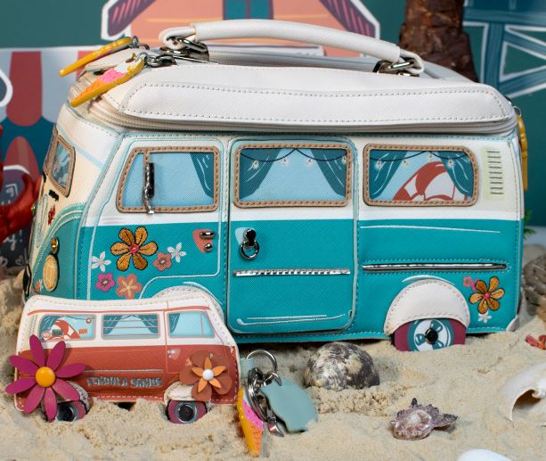 Vendula Sands Camper Key Charm