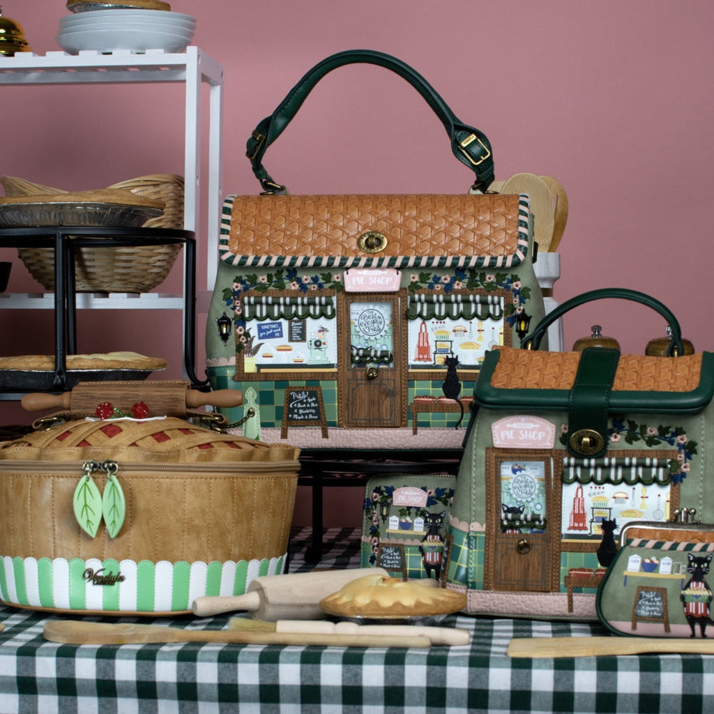 Vendula Pie Shop Key Charm