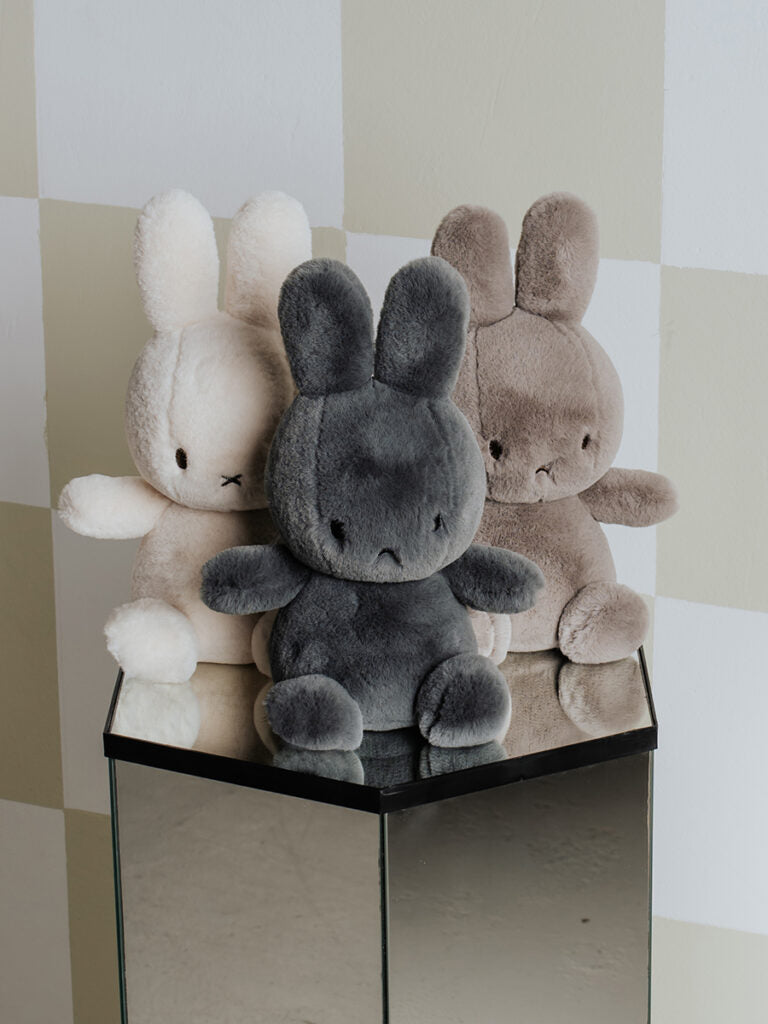 Miffy & Friends Cozy Miffy in Giftbox Taupe 23cm