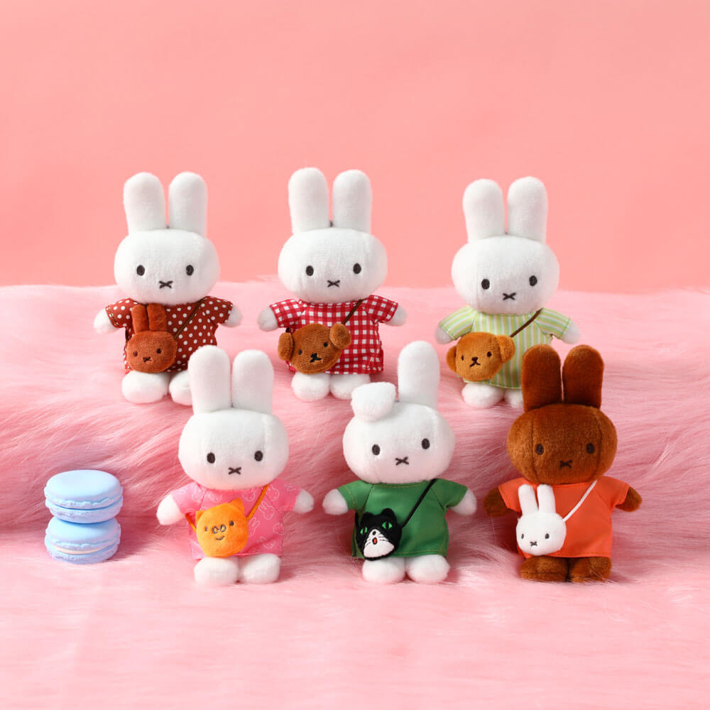Miffy & Friends Blind Box: Miffy Mini Bag Plush Keyring 15cm