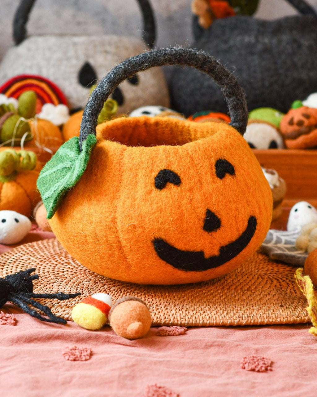 Tara Treasures - Felt Jack O'Lantern Pumpkin Bag