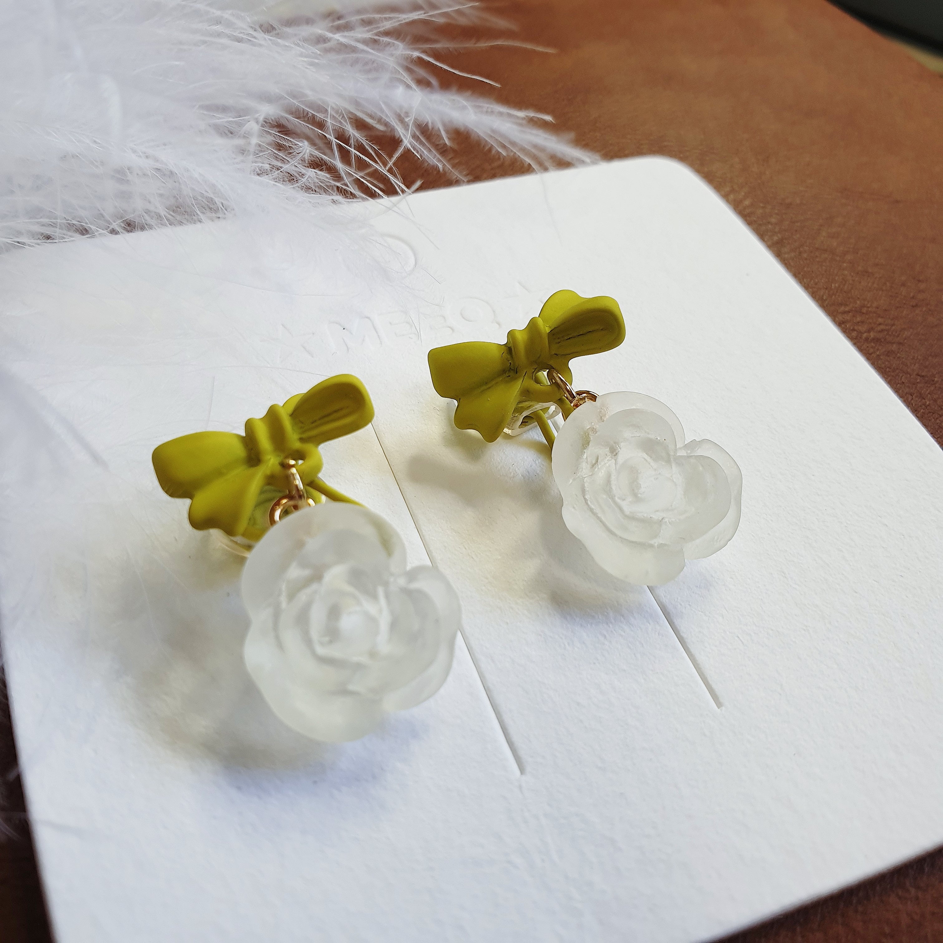 Luninana Clip-on Earrings -  White Rose with Green Ribbon Earrings LL025